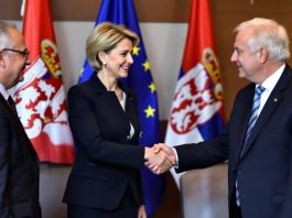 Ursula Von Der Leyen and Serbian leaders in discussion.